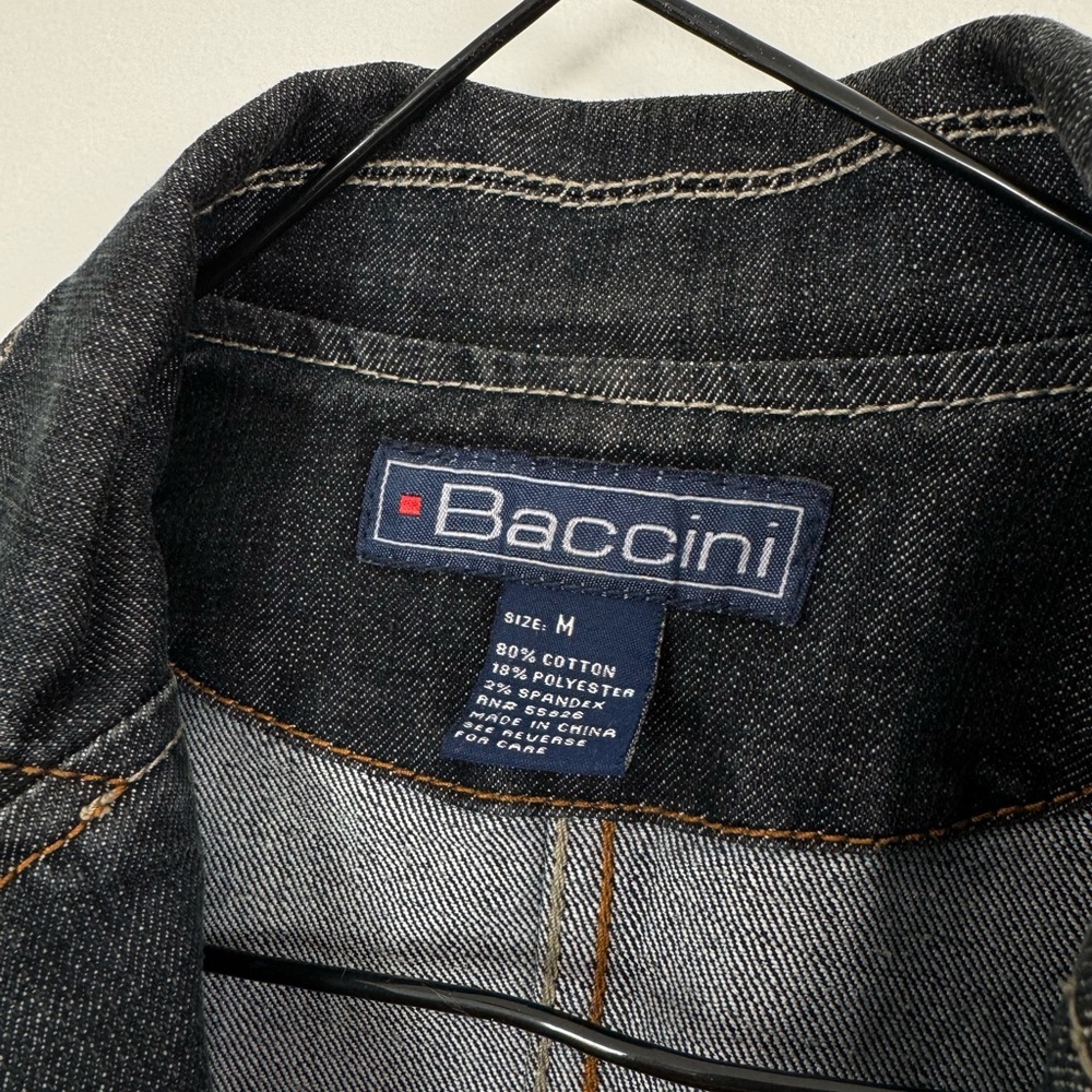 Denim Jacket With Multiple Pockets - image 2